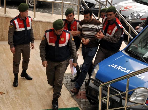 Eşinin 33 bıçak darbesiyle öldürdüğü kadının son sözleri 'Abla kurtar beni' oldu (2)