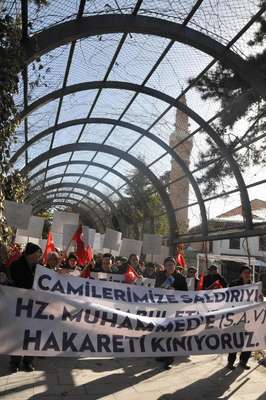 Eskişehir'de Peygambere saygı yürüyüşü