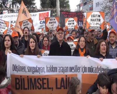 Halkevleri eğitim politikasını protesto etti