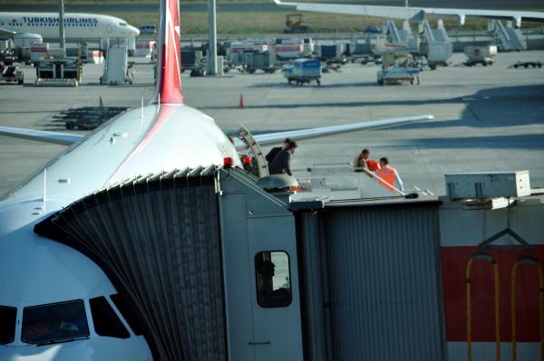 İlk oylar İtalya'dan geldi