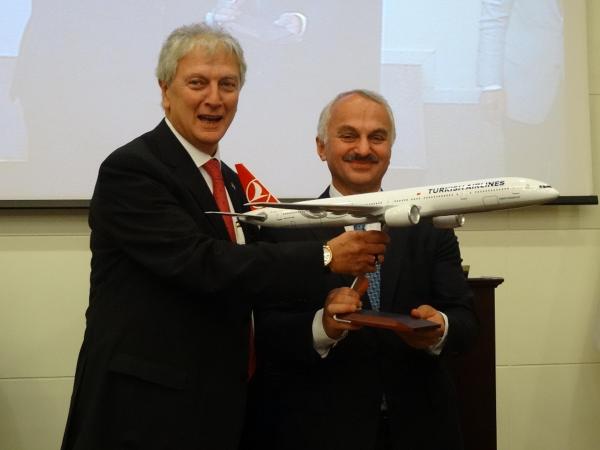 Kotil: İzmir Haziran 2016'da hub olacak