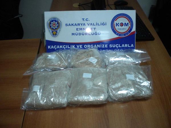 Yolcu otobüsünde 4.5 kilo eroin ele geçirildi