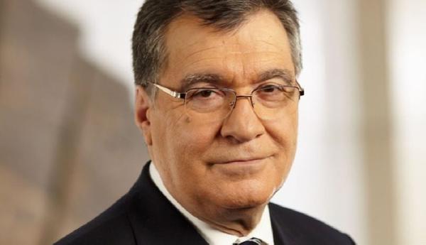 Prof.Dr. Parasız son yolculuğuna uğurlandı