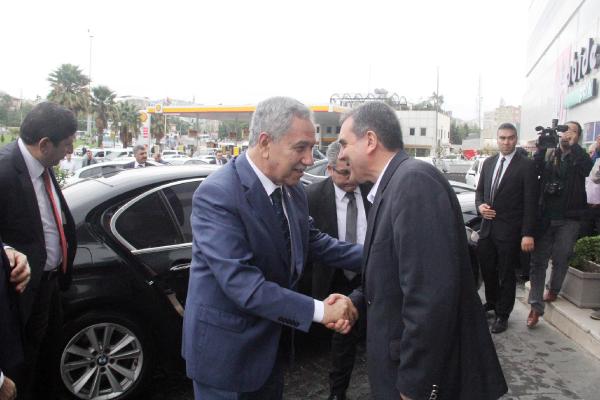 Arınç: Türkiye'nin AK Parti'ye ihtiyacı var