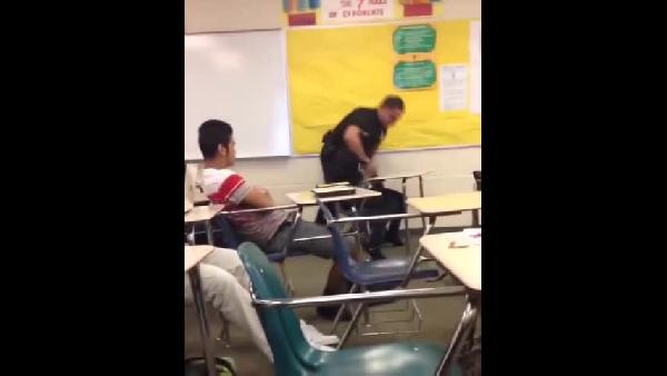 Polis ABD’de bir lisede kız öğrenciyi böyle darp etti