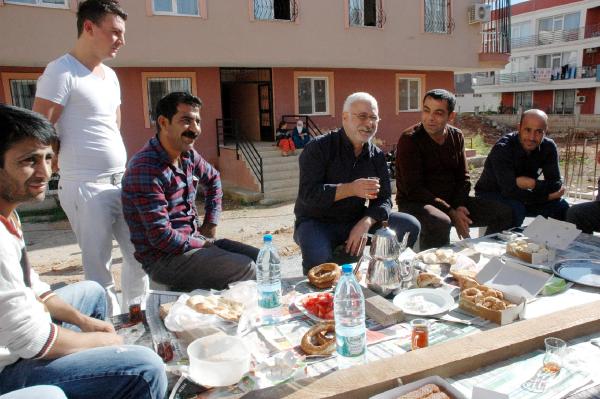 HDP'li Oluç: 100 vekille döneceğiz