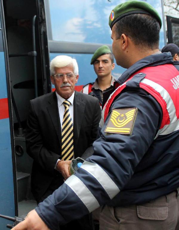 Savcı, bıçakla saldıran kadını öldüren sanığa müebbet istedi