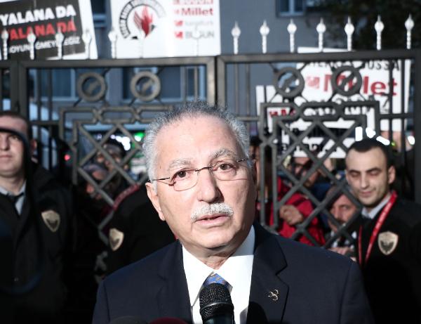 Ekmeleddin İhsanoğlu ile Hakan Şükür'den Koza İpek Medya'ya ziyaret...