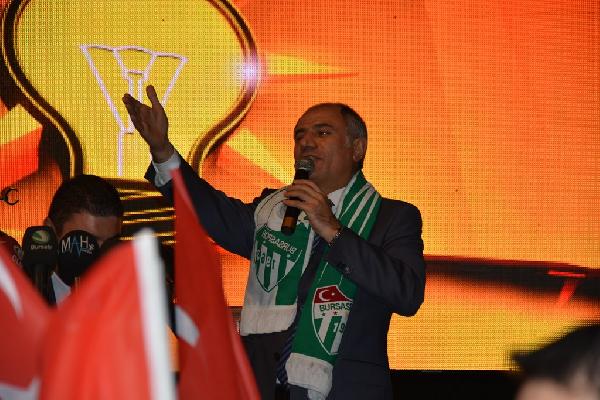 Efkan Ala: Politik çölleşme yaşıyoruz