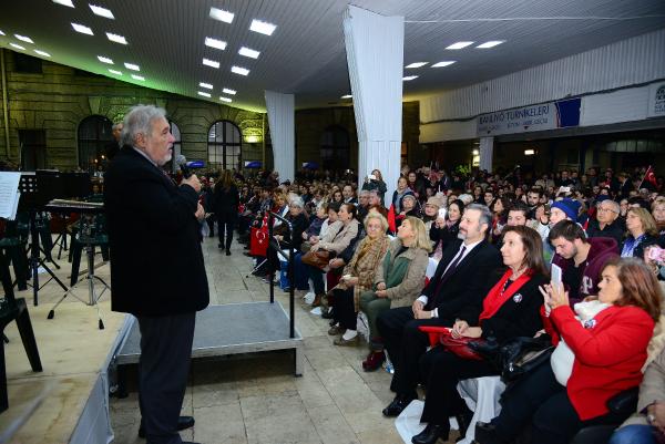 Haydarpaşa Garı'nda Cumhuriyet coşkusu