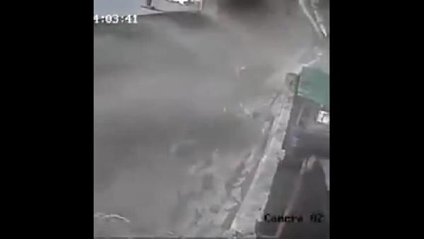 Afganistan’daki deprem anı kamerada