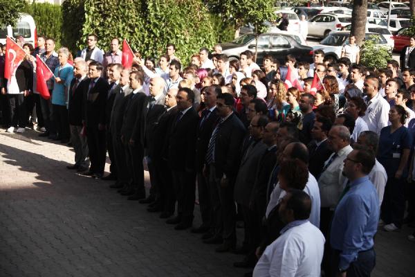 Adana'da sağlık çalışanlarından terör tepkisi