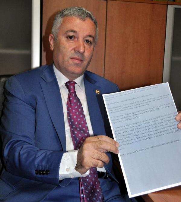 CHP ve MHP milletvekilleri 'Cumhurbaşkanlığı yardım ödemesi' belgesini gösterdi