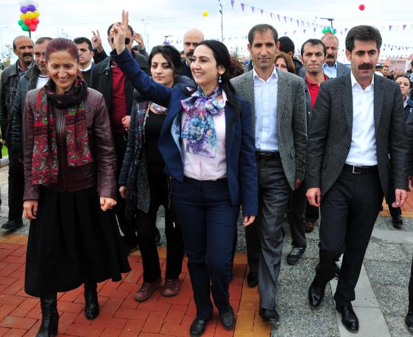 Yüksekdağ: Ülke korsan bir hükümet tarafından yönetiliyor (2)