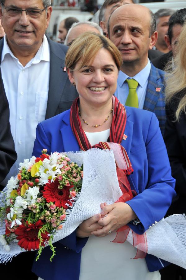 CHP'li Böke: Medyaya operasyonlar tedirginlik yaratıyor
