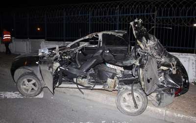 Bakırköy'de feci kaza: 1 ölü, 2 yaralı