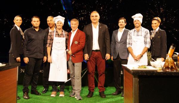 Golfçüler en iyi yemeği yapmak için yarıştı