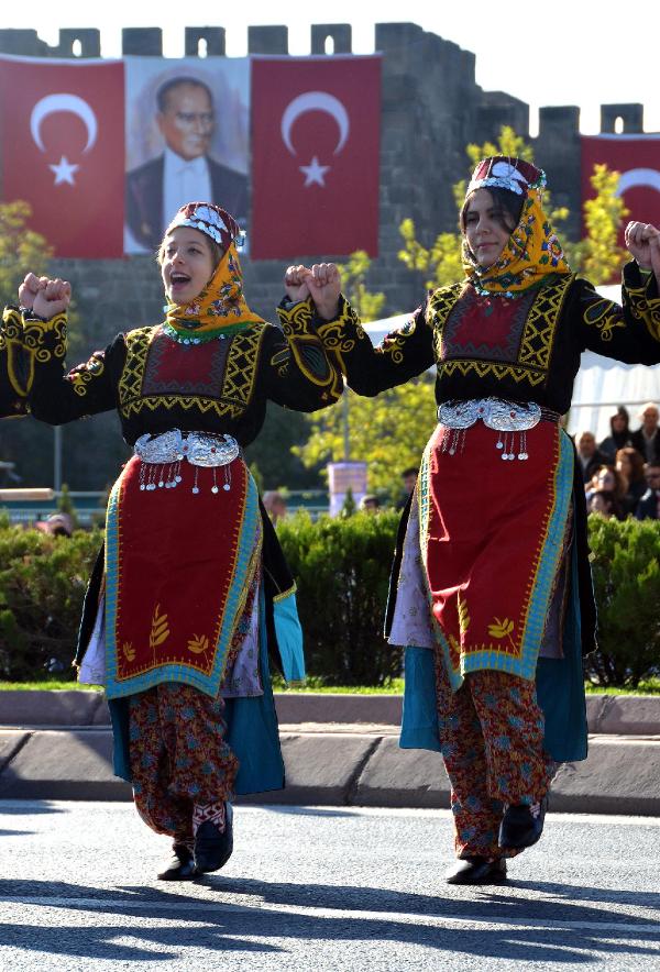 29 Ekim Kayseri'de coşkuyla kutlandı