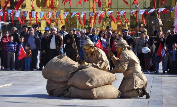 Ege'de 29 Ekim Cumhuriyet Bayramı kutlandı