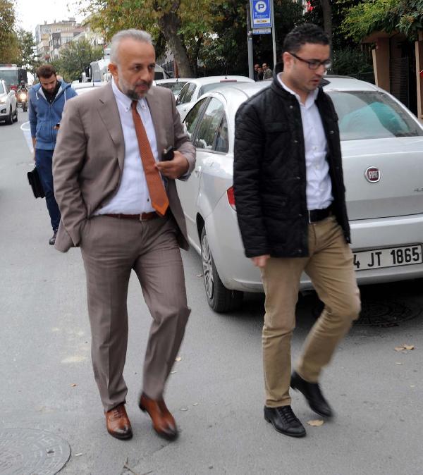 Kayyum ekibi ile manşet gerginliği