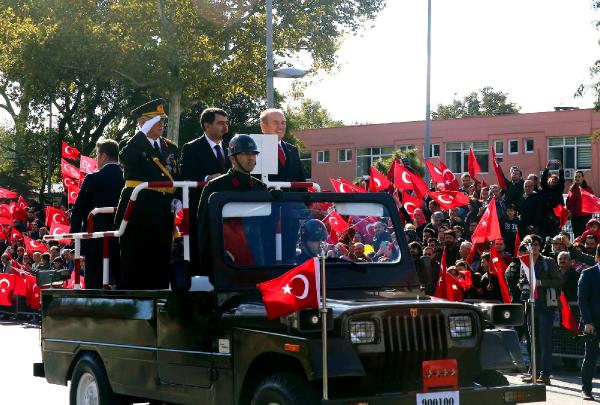 Vatan Caddesi'nde Cumhuriyet Bayramı Kutlaması (2)