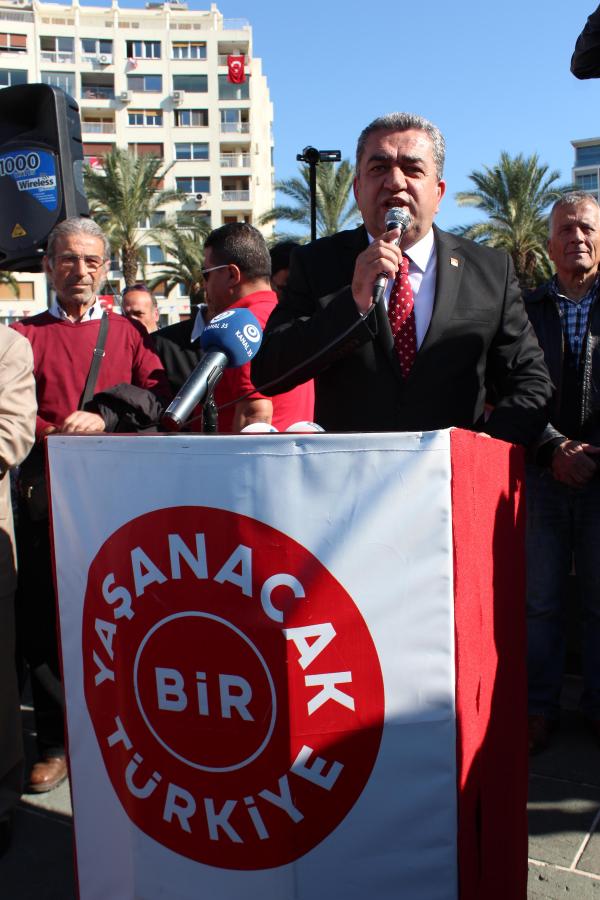İzmir'de CHP'den alternatif kutlama