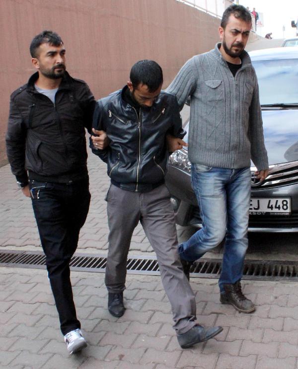 Kayseri’de uyuşturucu tacirlerine operasyon: 3 gözaltı