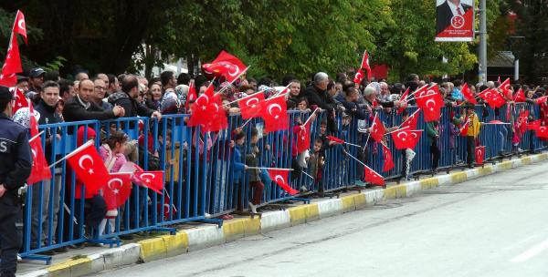 Kars ve Erzincan'da Cumhuriyet Coşkusu