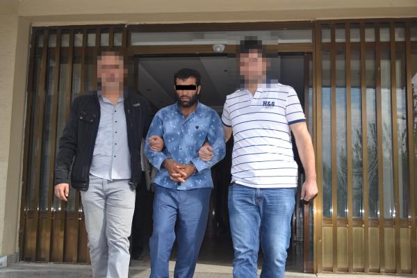 Başı taşla ezilerek öldürülen gencin cinayet zanlısı karı-koca tutuklandı