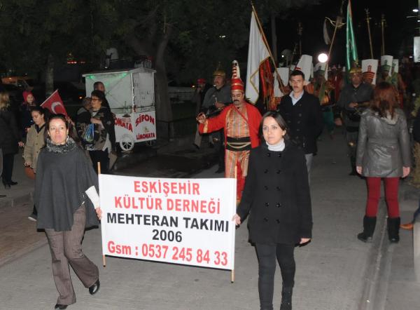 Eskişehir'de mehterli Cumhuriyet yürüyüşü