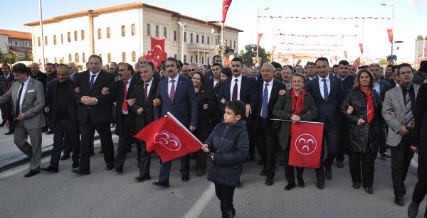 Sivas'ta Cumhuriyet için yürüdüler