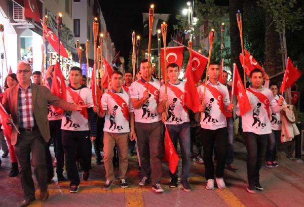 Antalya'da fener alayı düzenlendi (3)