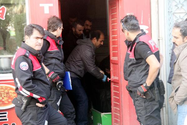 Şanlıurfa’da, Suriyeli 2 gazeteci boğazları kesilerek öldürüldü (2)