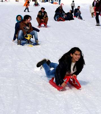 Salda Kayak Merkezi'nde renkli sezon açılışı