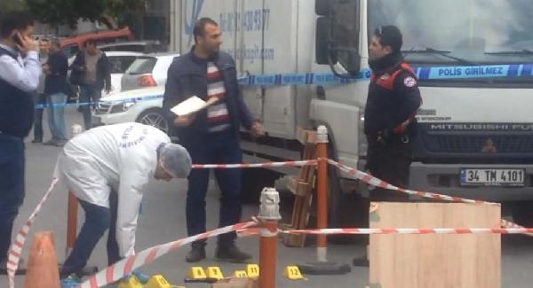 Beraber yaşadığı kadını öldürdükten sonra,intihar etti