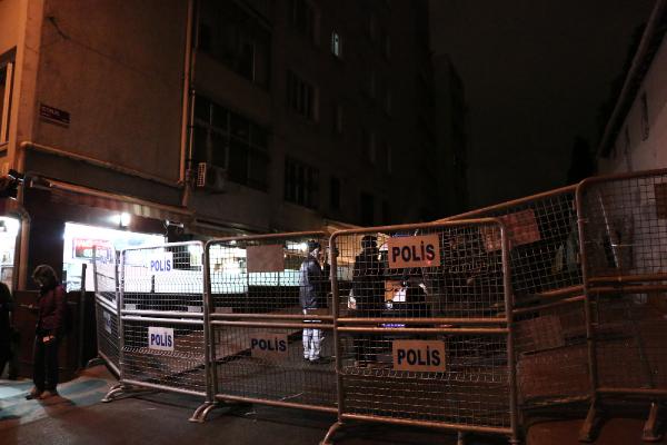 Cumhuriyet Gazetesi önünde güvenlik önlemi