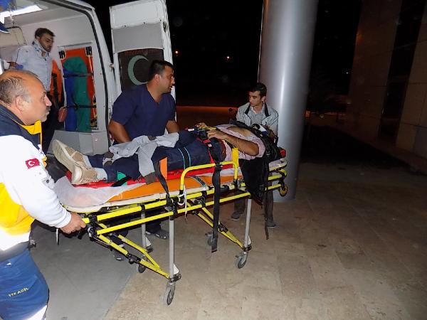 Yoldan çıkan araç devrildi: 2'si çocuk, 6 yaralı