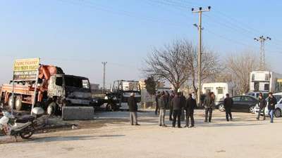 Nusaybin'de vinç ve kamyon kundaklandı