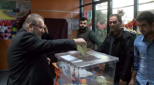 Haydar Baş oyunu Bahçelievler'de kullandı