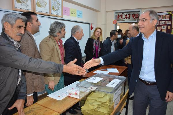 Efkan Ala: Millet, hür iradesiyle sandığa gidiyor