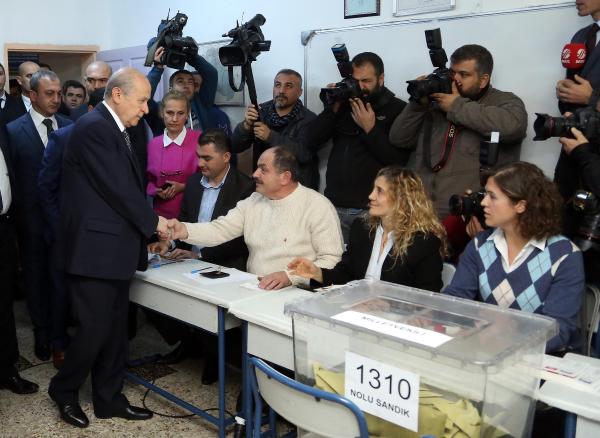 MHP Genel Başkanı Bahçeli, oyunu kulandı