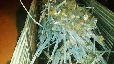 Karayolları'nın Sapanca deposundan 8 ton hurda demiri, hurdacıya sattılar