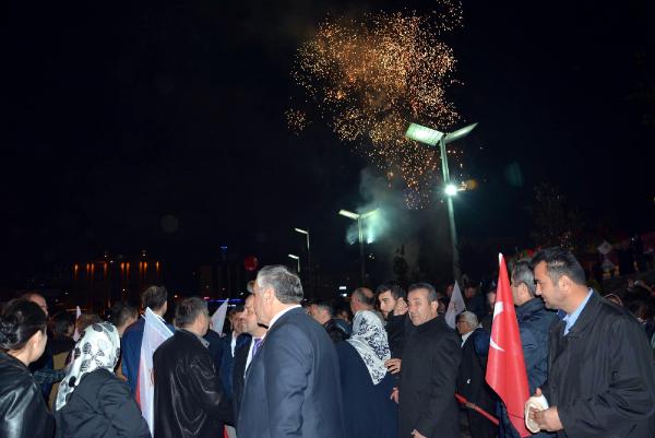 Karabük'te AK Parti kutlama yaptı