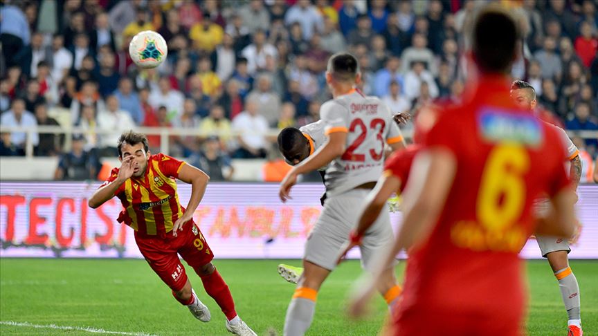 Galatasaray son dakikada 3 puandan oldu