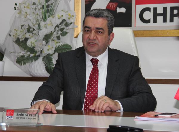 CHP İzmir'in merkezinde arttı, kırsalında düştü