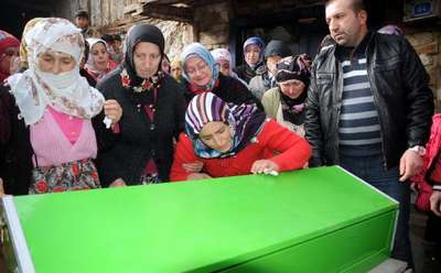 Nefessiz kalıp ölen Yunus Emre, gözyaşlarıyla uğurlandı