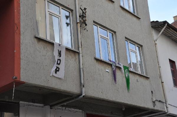 Çorum'da HDP binasına taşlı saldırı