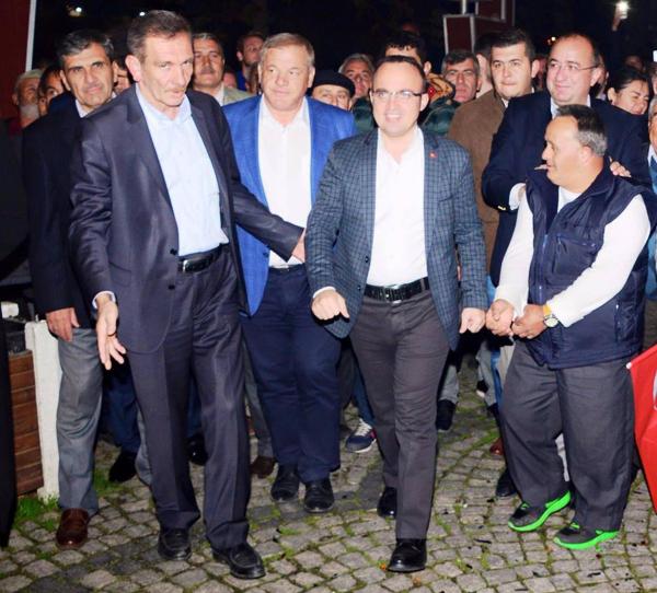 AK Partili Turan: HDP'nin gönüllerdeki barajı aşamadı