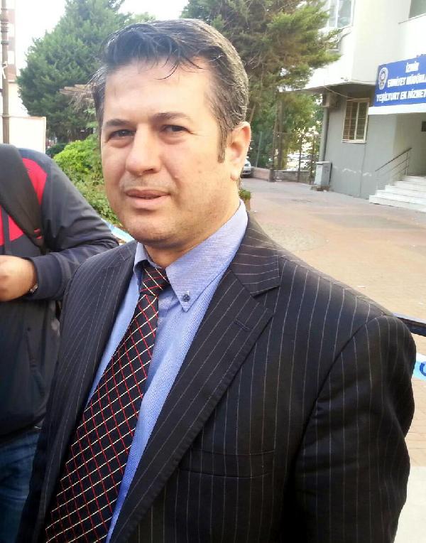 İzmir'de 'paralel yapı' operasyonu; üst düzey bürokratlara gözaltı (5)