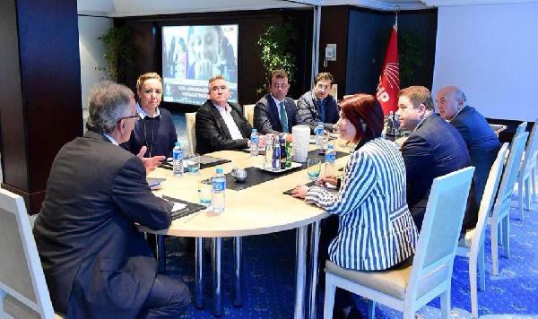 Karayalçın, İstanbul'daki CHP'li başkanlarla 1 Kasım'ı değerlendirdi
